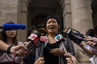 "Heureuse, je ne trouve pas d'autre mot pour décrire mon état d'esprit en ce moment", a déclaré la journaliste Bao Choy à l'issue de la décision.